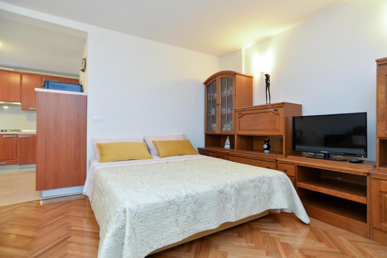 Apartment Snjezana 1064 Rovinj Exterior foto