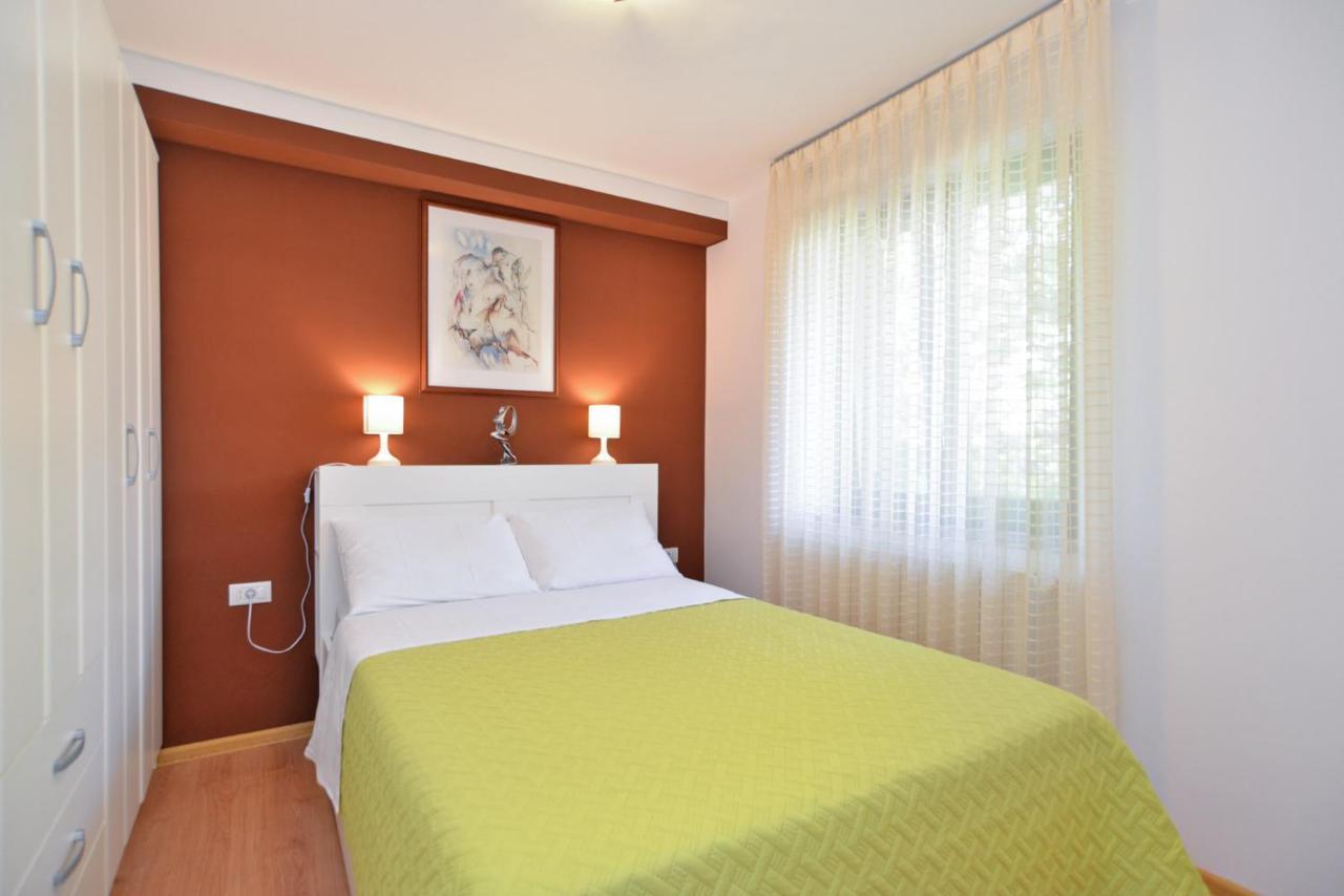 Apartment Snjezana 1064 Rovinj Exterior foto